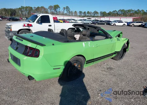 2013 Ford Mustang V6 Premium from USA, damaged, VIN 1ZVBP8EM8D5223374